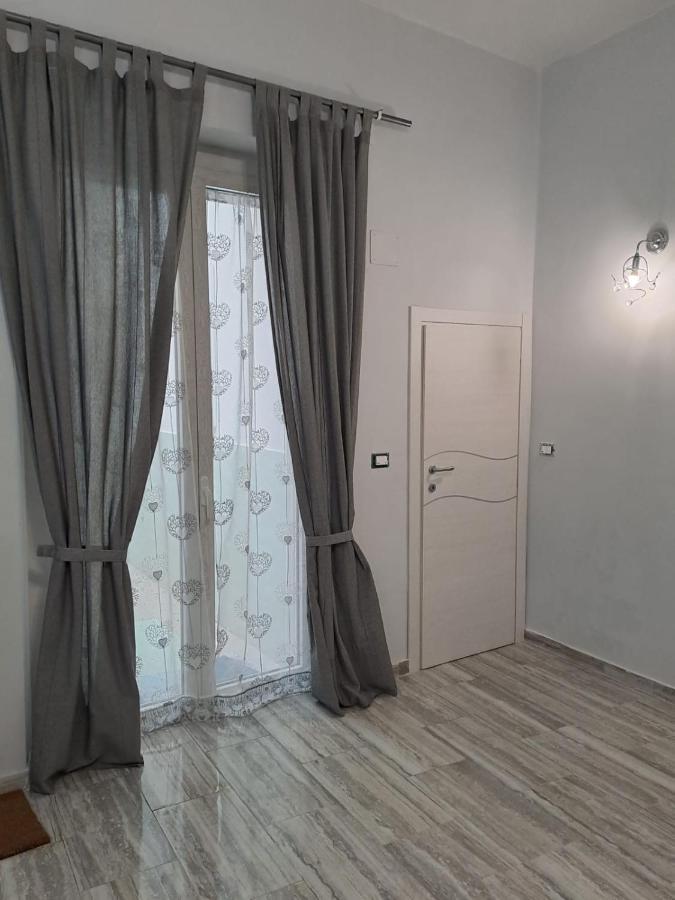 Casa Rosy Bed & Breakfast Лучера Екстериор снимка