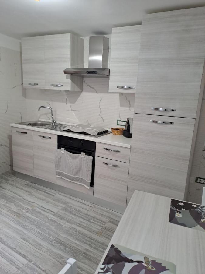 Casa Rosy Bed & Breakfast Лучера Екстериор снимка