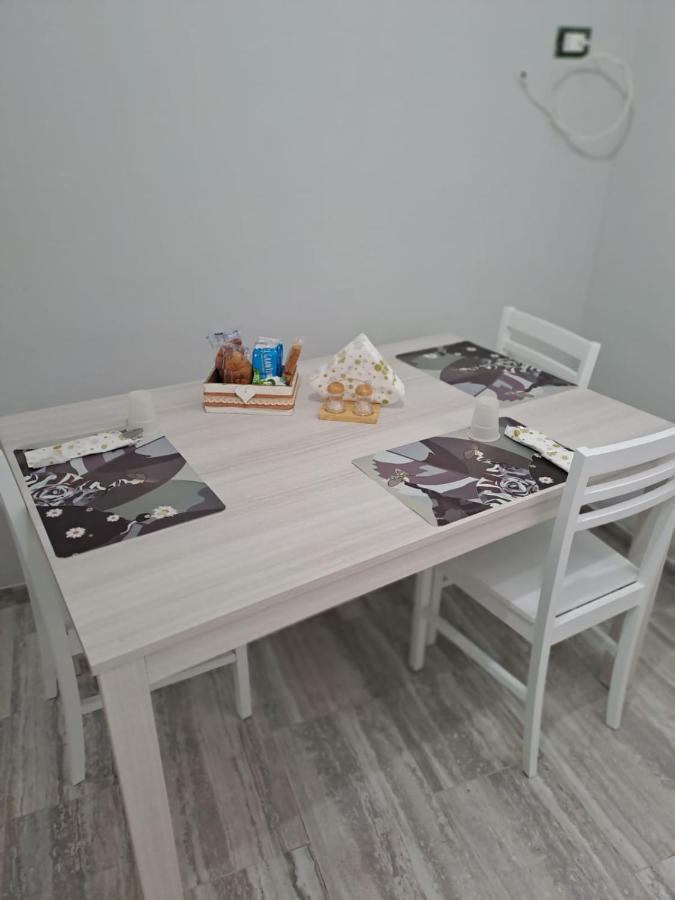 Casa Rosy Bed & Breakfast Лучера Екстериор снимка